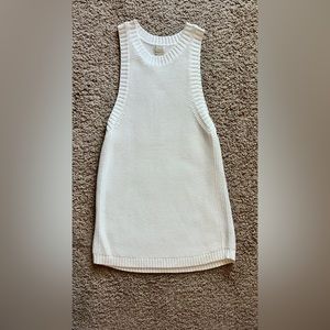 Sleeveless knit top